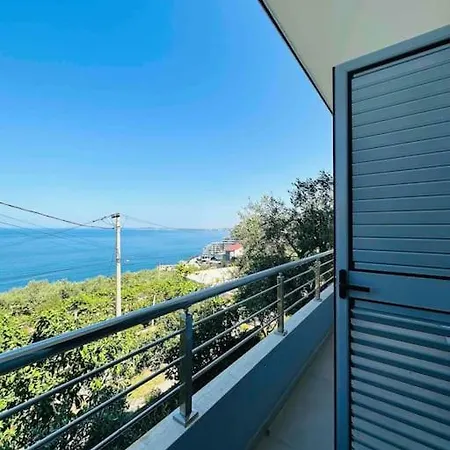 Villa Mimo' S House Vlore