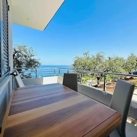 Villa Mimo' S House Vlore