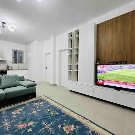 Villa Mimo' S House Vlore
